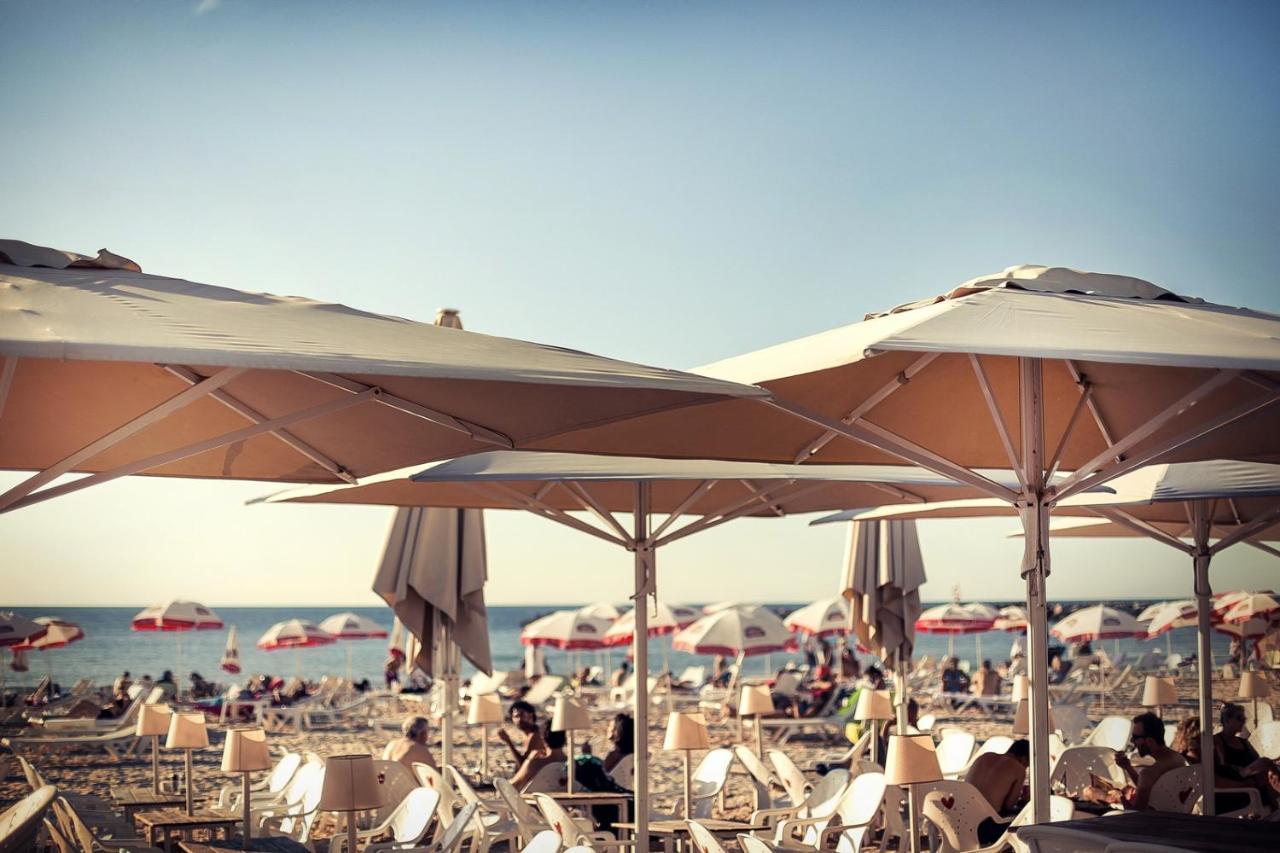 Brown Brut Seafront Hotel, A Member Of Brown Hotel 4*