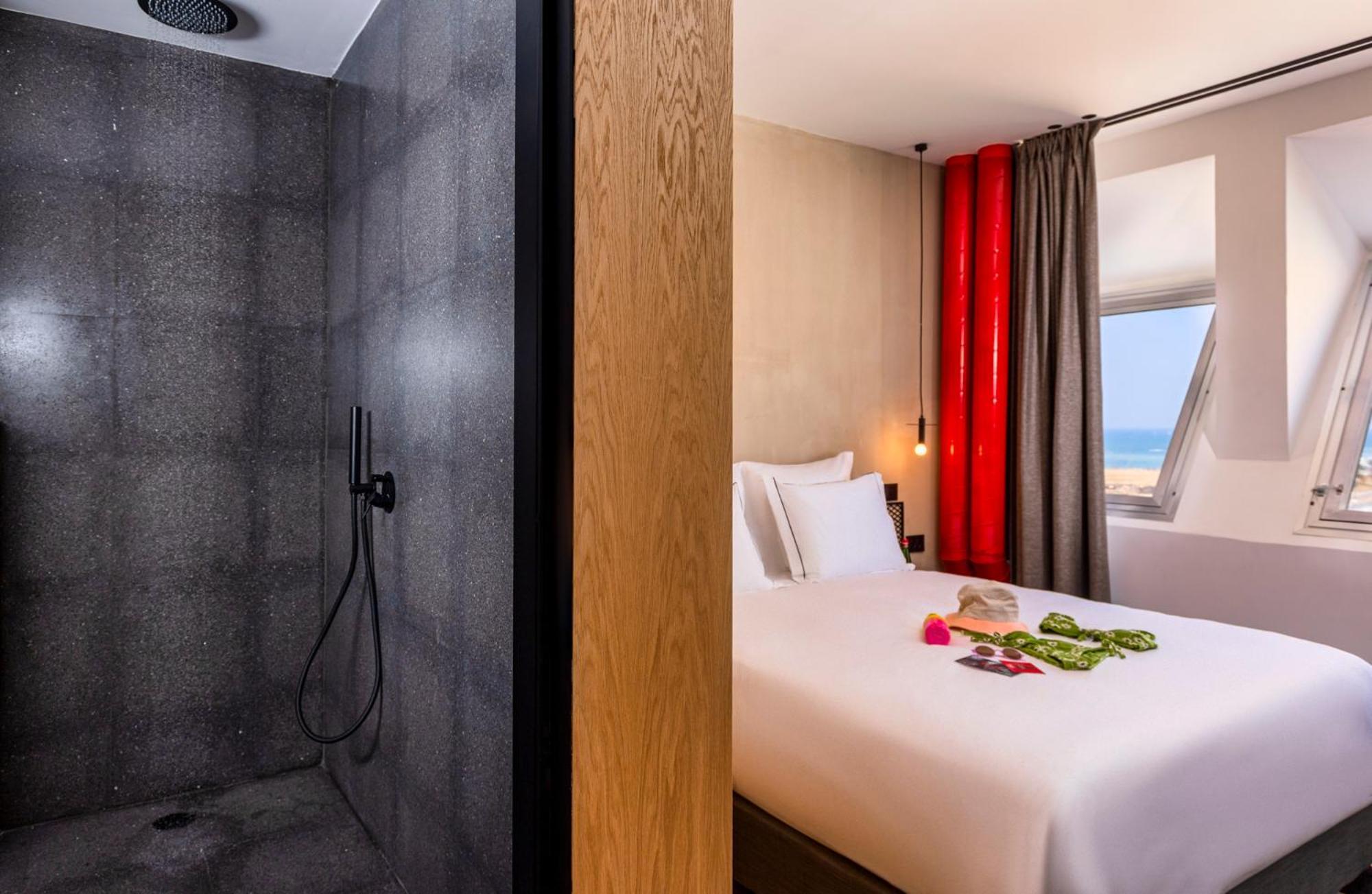 Brown Brut Seafront Hotel, A Member Of Brown Tel Aviv