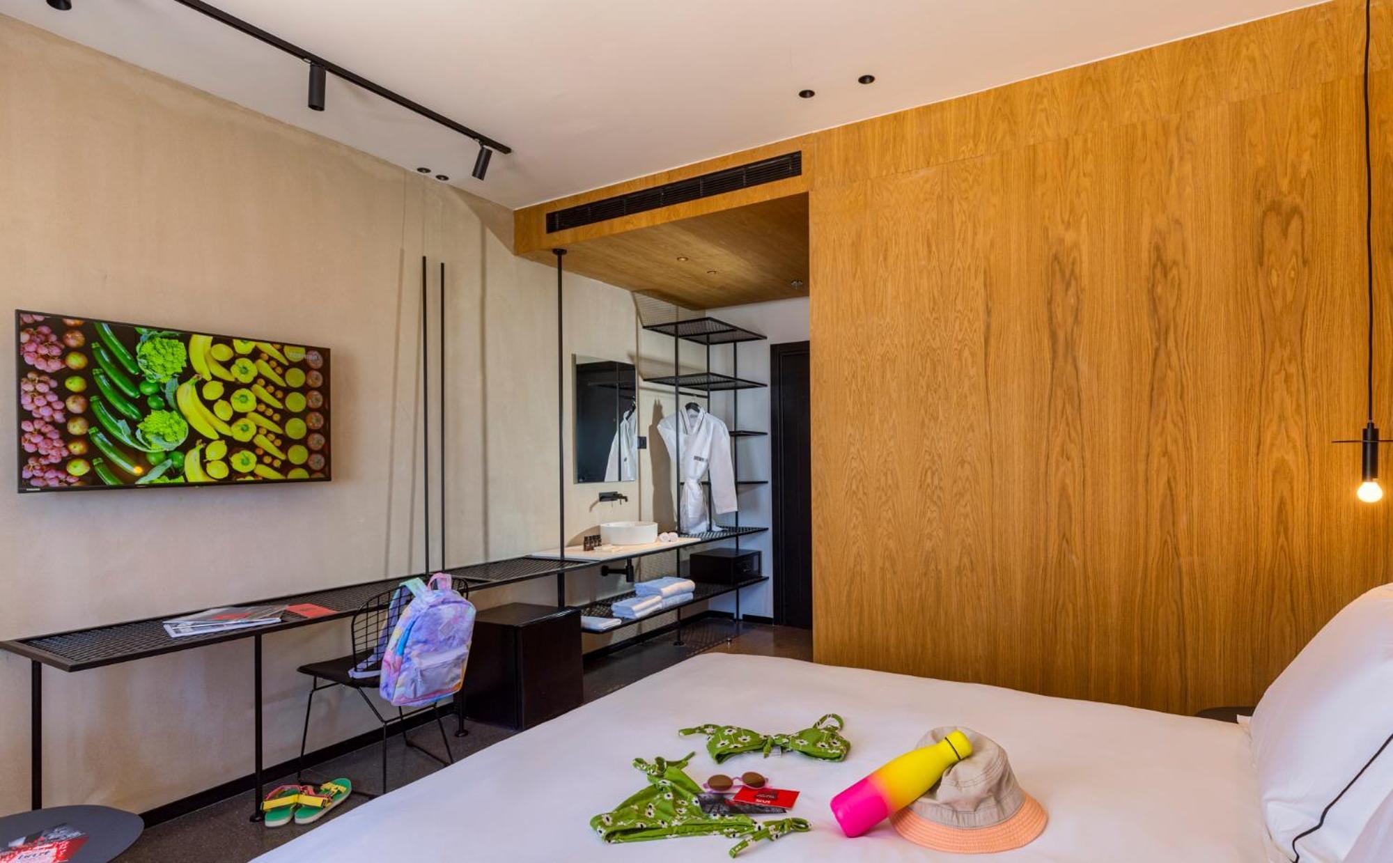 Brown Brut Seafront Hotel, A Member Of Brown 4* Tel Aviv