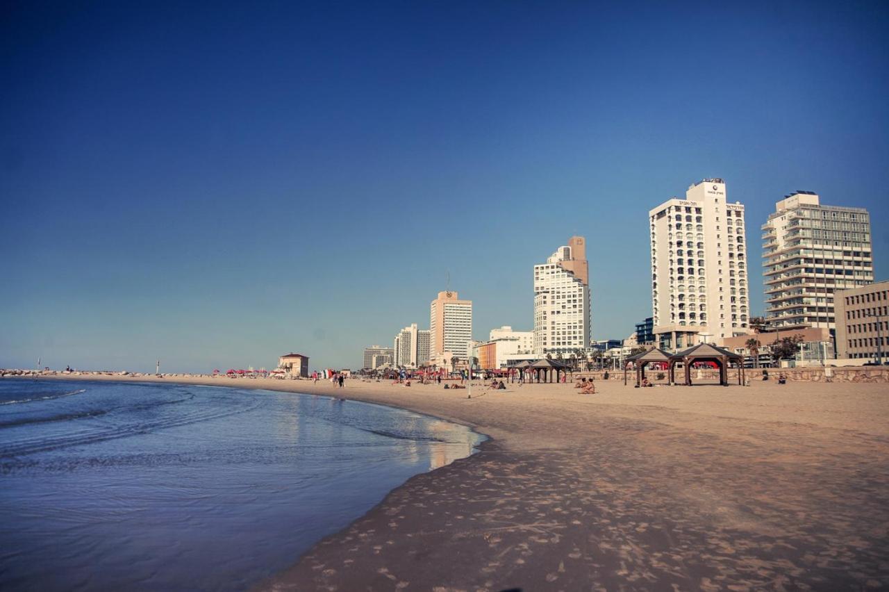 Brown Brut Seafront Hotel, A Member Of Brown 4* Tel Aviv